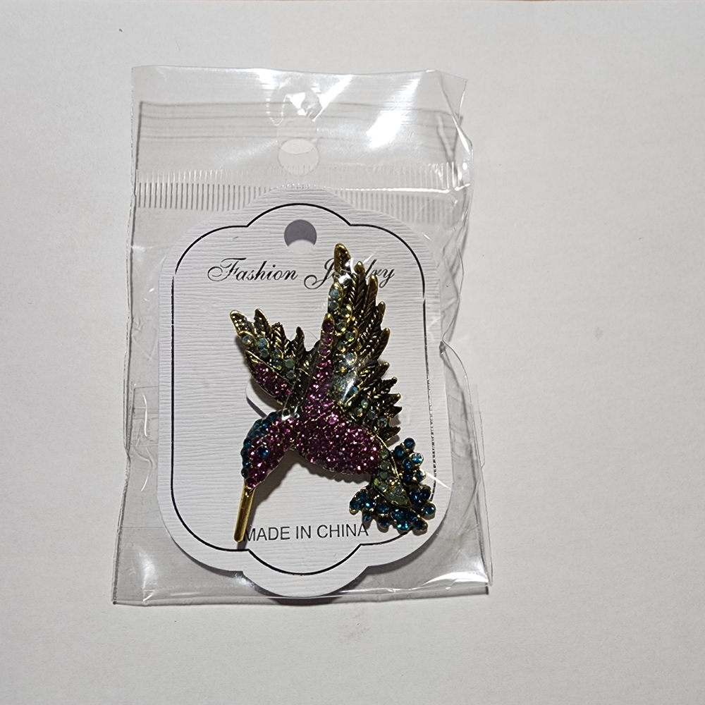 Hummingbird Brooch